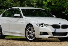 Az offline marketing rejtett kincse: miért válaszd a fehér autófóliát?