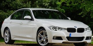 Az offline marketing rejtett kincse: miért válaszd a fehér autófóliát?