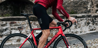 Kerékpáros ruházat, ami nem ismer kompromisszumot – prémium megoldások hűvös napokra