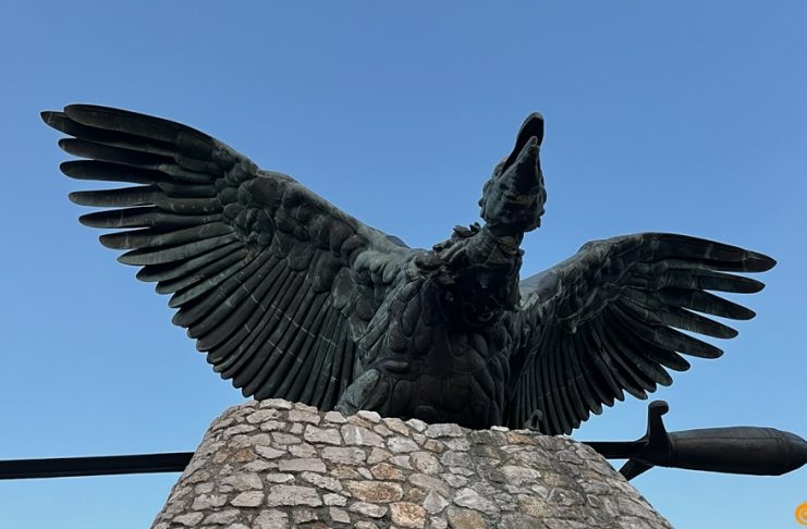 Tatabányai túrázás a Turul és a Szelim-barlang környékén Turul