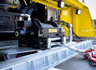 Milyen paraméterekre kell figyelni a csörlők kiválasztása során?