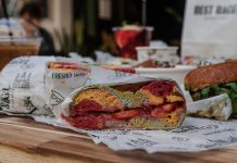 New York-i életérzés, vegán színek: Érkezik a szivárványos bagel