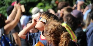 Holnapi napfogyatkozás 2026.08.12-én: így nézd meg biztonságosan Napfogyatkozás 2026.08.12